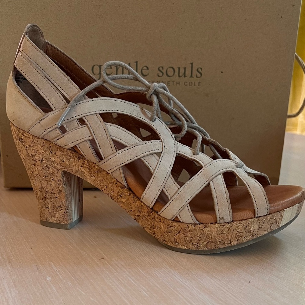 Gentle Souls platform sandals 7M excellent condition
